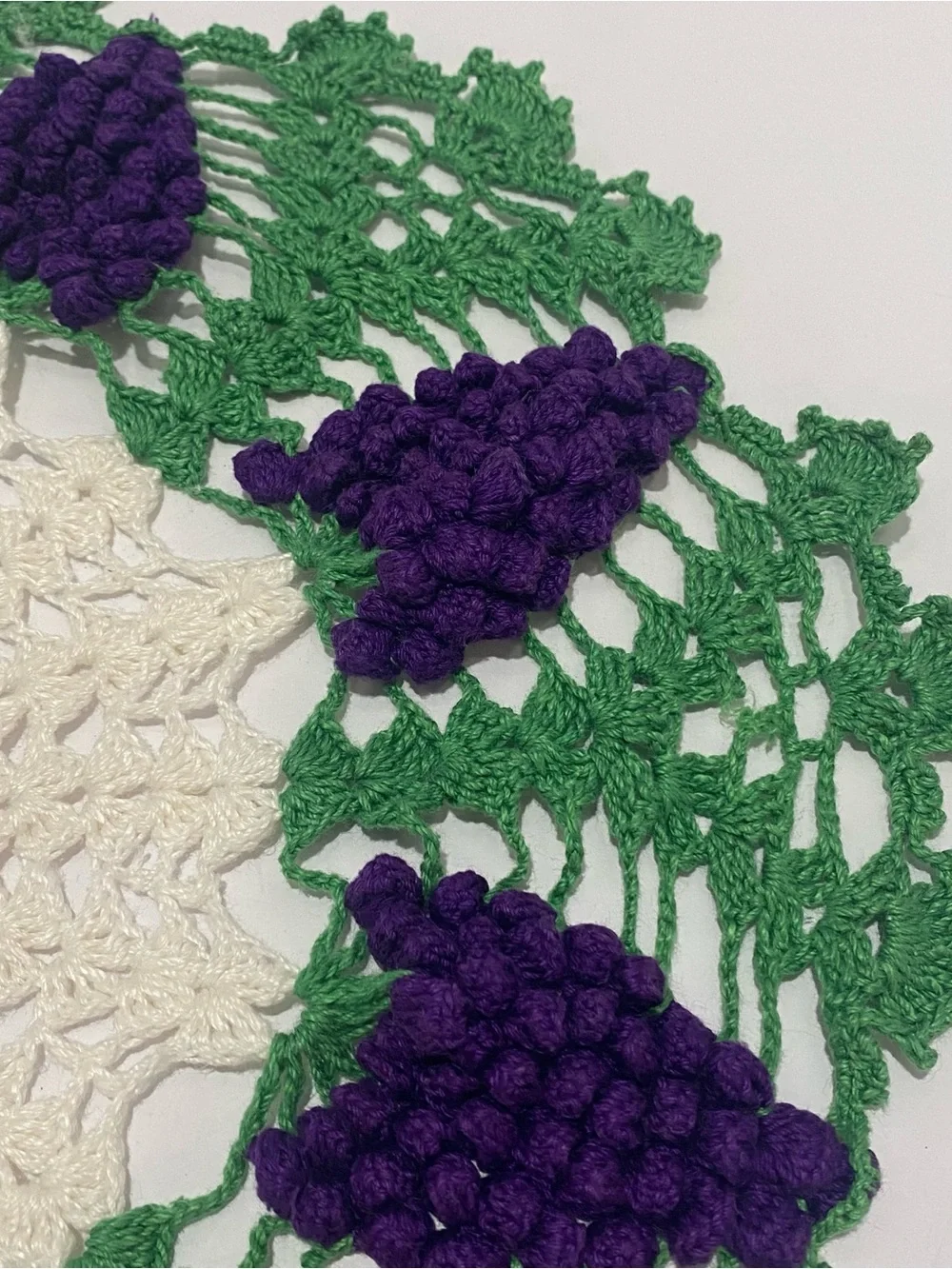 VTG Hand Crocheted Grape Doily 15